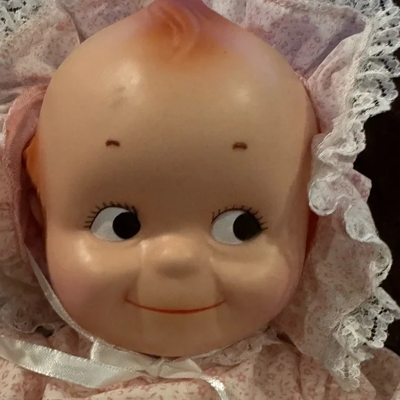 Vintage Kewpie Doll in Pink Lace Dress - Collectable Item - Picture 4 of 5